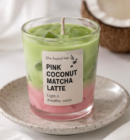 Iced Pink Coconut Matcha Kerze